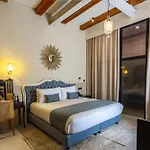 The Vincent Boutique Hotel, Bw Premier Collection Hotel 4*