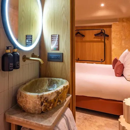 The Vincent Boutique Hotel, Bw Premier Collection 4*